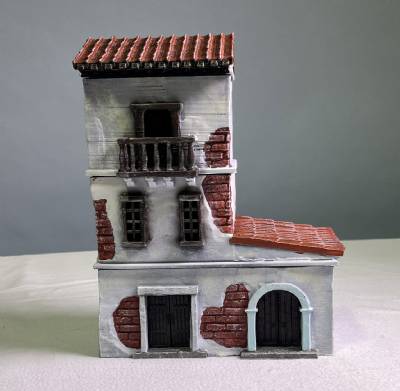 Spanish Main House #2 (comes painted)